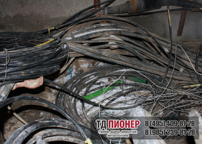 Демонтаж силового кабеля в Москве и области - ТД Пионер